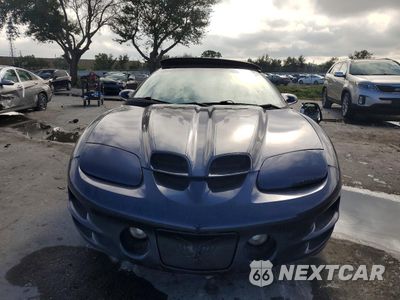 Piąte zdjęcie samochodu w środku: 2001 PONTIAC FIREBIRD TRANS AM VIN:2G2FV32G612145698 - miniatura