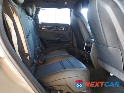 Zdjęcie 10 z 12 samochodu: 2023 PORSCHE CAYENNE BASE VIN:WP1AA2AY6PDA02788 - miniatura