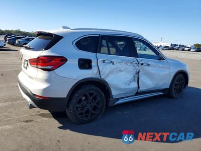 Trzecie zdjęcie samochodu z tyłu: 2020 BMW X1 SDRIVE28I VIN:WBXJG7C09L5P61995 - miniatura