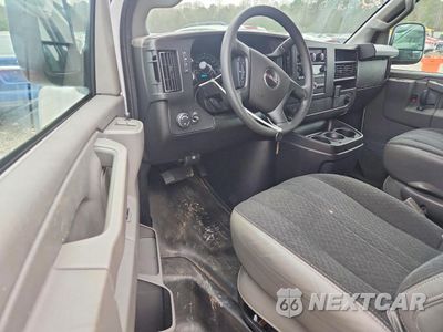 Zdjęcie 8 z 12 samochodu: 2024 GMC SAVANA G2500 VIN:1GTW7AFP1R1120042 - miniatura