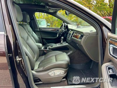 Piąte zdjęcie samochodu w środku: 2015 PORSCHE MACAN S VIN:WP1AB2A52FLB66269 - miniatura