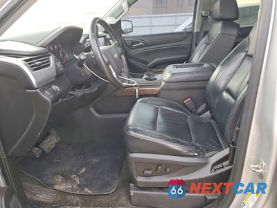 Zdjęcie 7 z 13 samochodu: 2016 CHEVROLET SUBURBAN C1500 LT VIN:1GNSCHKC5GR116913 - miniatura