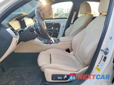 Zdjęcie 7 z 12 samochodu: 2020 BMW 330I VIN:3MW5R1J0XL8B18659 - miniatura