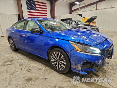 Czwarte zdjęcie samochodu z boku: 2025 NISSAN ALTIMA SV VIN:1N4BL4DV1SN307430 - miniatura