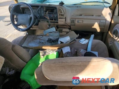 Zdjęcie 8 z 13 samochodu: 1995 GMC YUKON VIN:1GKEK13K3SJ764641 - miniatura