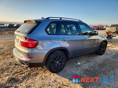 Trzecie zdjęcie samochodu z tyłu: 2012 BMW X5 VIN:5UXZV4C52CL748113 - miniatura