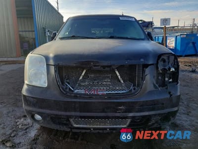 Piąte zdjęcie samochodu w środku: 2013 GMC YUKON DENALI VIN:1GKS2EEF3DR246852 - miniatura