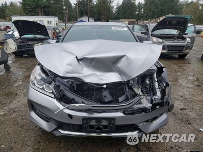 Piąte zdjęcie samochodu w środku: 2017 HONDA ACCORD SPORT VIN:1HGCR2F5XHA007143 - miniatura