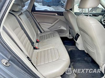 Zdjęcie 10 z 12 samochodu: 2017 VOLKSWAGEN PASSAT SEL PREMIUM VIN:1VWCT7A34HC037775 - miniatura
