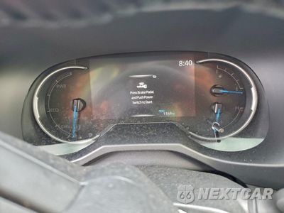 Zdjęcie 9 z 13 samochodu: 2025 TOYOTA RAV4 XLE VIN:JTMRWRFV9SD345357 - miniatura