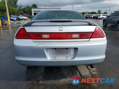 Zdjęcie 6 z 13 samochodu: 2000 HONDA ACCORD EX VIN:1HGCG3259YA012738 - miniatura