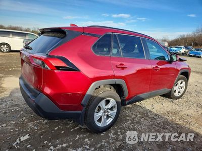 Trzecie zdjęcie samochodu z tyłu: 2021 TOYOTA RAV4 XLE VIN:2T3P1RFV9MW221875 - miniatura