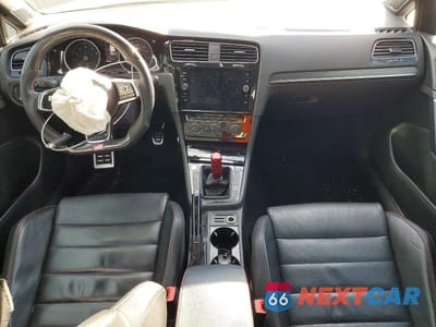 Zdjęcie 8 z 11 samochodu: 2018 VOLKSWAGEN GTI S VIN:3VW547AU0JM264738 - miniatura