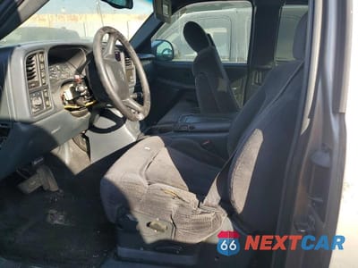 Zdjęcie 7 z 12 samochodu: 2002 CHEVROLET SILVERADO K1500 VIN:1GCEK19T12E181294 - miniatura