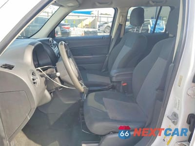 Zdjęcie 7 z 12 samochodu: 2011 JEEP PATRIOT SPORT VIN:1J4NF1GB6BD277338 - miniatura