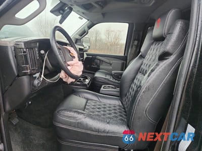 Zdjęcie 7 z 12 samochodu: 2024 CHEVROLET EXPRESS G2500 VIN:1GCWGBF75R1233398 - miniatura