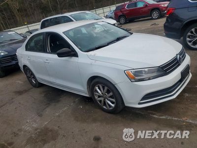 Czwarte zdjęcie samochodu z boku: 2015 VOLKSWAGEN JETTA SE VIN:3VWD17AJ1FM284174 - miniatura