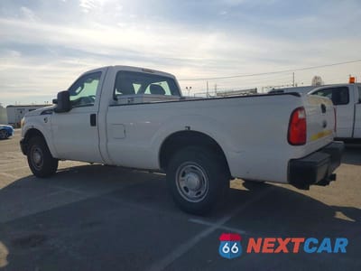 Drugie zdjęcie samochodu z przodu: 2013 FORD F250 SUPER DUTY VIN:1FTBF2A64DEB81926 - miniatura