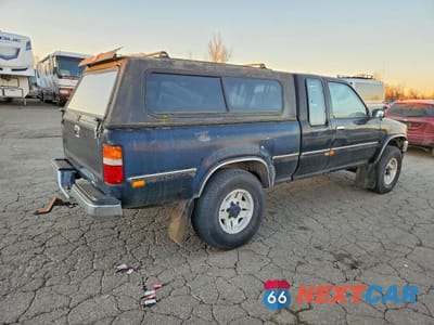 Trzecie zdjęcie samochodu z tyłu: 1989 TOYOTA PICKUP 1/2 TON EXTRA LONG WHEELBASE SR5 VIN:JT4VN13G9K0012222 - miniatura
