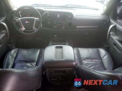 Zdjęcie 8 z 13 samochodu: 2010 CHEVROLET SILVERADO K1500 LT VIN:3GCRKSE31AG246861 - miniatura