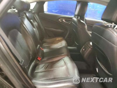 Zdjęcie 10 z 12 samochodu: 2015 CHRYSLER 200 C VIN:1C3CCCEG1FN543904 - miniatura