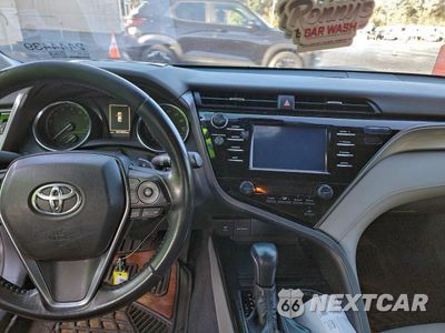 Zdjęcie 9 z 12 samochodu: 2019 TOYOTA CAMRY L VIN:4T1B11HK0KU274551 - miniatura