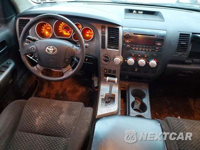 Zdjęcie 8 z 11 samochodu: 2010 TOYOTA TUNDRA DOUBLE CAB SR5 VIN:5TFUY5F1XAX124227 - miniatura