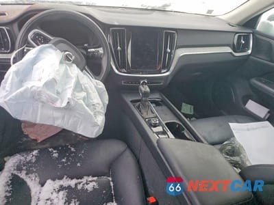 Zdjęcie 8 z 12 samochodu: 2022 VOLVO V60 CROSS COUNTRY T5 MOMENTUM VIN:YV4102WK7N1088245 - miniatura