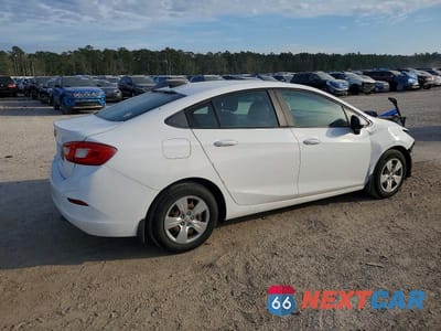 Trzecie zdjęcie samochodu z tyłu: 2017 CHEVROLET CRUZE LS VIN:1G1BC5SM7H7176987 - miniatura