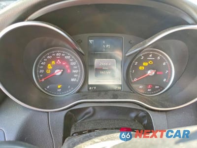 Zdjęcie 9 z 12 samochodu: 2017 MERCEDES-BENZ C 300 4MATIC VIN:55SWF4KB1HU187145 - miniatura