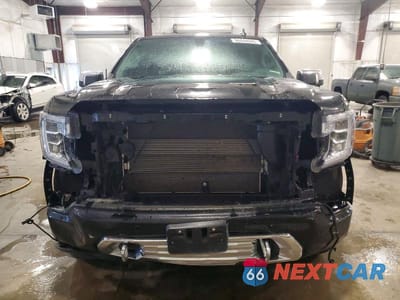 Piąte zdjęcie samochodu w środku: 2020 GMC SIERRA K1500 DENALI VIN:1GTU9FEL2LZ199369 - miniatura