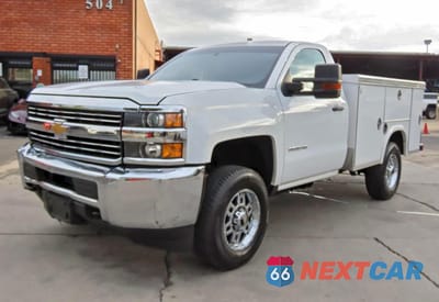 Trzecie zdjęcie samochodu z tyłu: 2018 CHEVROLET SILVERADO C2500 HEAVY DUTY VIN:1GB0CUEGXJZ276725 - miniatura