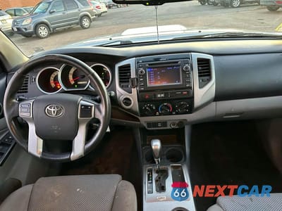 Zdjęcie 9 z 15 samochodu: 2013 TOYOTA TACOMA DOUBLE CAB VIN:3TMLU4EN6DM109174 - miniatura