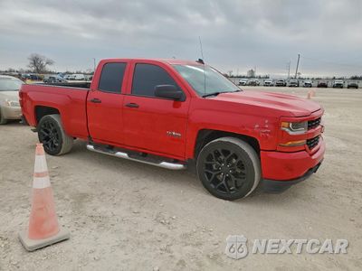 Czwarte zdjęcie samochodu z boku: 2018 CHEVROLET SILVERADO C1500 CUSTOM VIN:1GCRCPEH0JZ229667 - miniatura