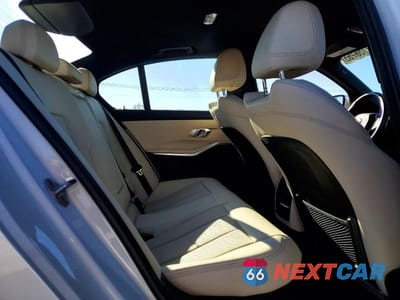 Zdjęcie 10 z 12 samochodu: 2023 BMW 330I VIN:3MW69FF07P8C92334 - miniatura