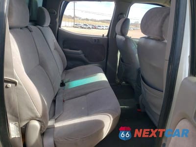 Zdjęcie 10 z 12 samochodu: 2002 TOYOTA TACOMA DOUBLE CAB VIN:5TEHN72NX2Z038246 - miniatura