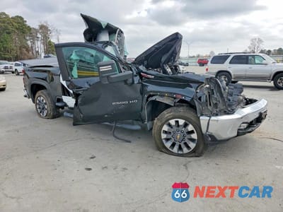 Czwarte zdjęcie samochodu z boku: 2022 CHEVROLET SILVERADO K2500 HEAVY DUTY LT VIN:1GC4YNE78NF183164 - miniatura