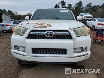 Piąte zdjęcie samochodu w środku: 2011 TOYOTA 4RUNNER SR5 VIN:JTEZU5JRXB5027617 - miniatura