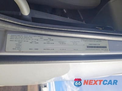 Zdjęcie 10 z 10 samochodu: 2019 VOLVO VNL SEMI TRUCK VIN:4V4NC9TH4KN217788 - miniatura