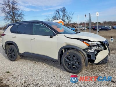 Czwarte zdjęcie samochodu z boku: 2023 NISSAN ROGUE SV VIN:JN8BT3BBXPW210407 - miniatura