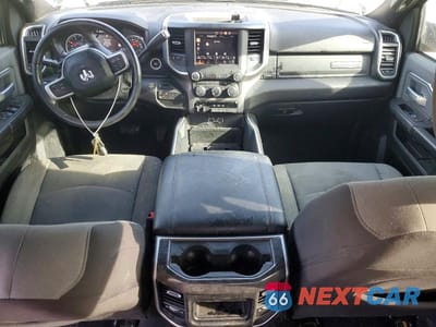 Zdjęcie 8 z 12 samochodu: 2022 RAM 2500 BIG HORN/LONE STAR VIN:3C6UR5DL8NG283153 - miniatura