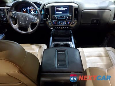 Zdjęcie 8 z 12 samochodu: 2017 GMC SIERRA C2500 SLE VIN:1GT12UEY6HF178833 - miniatura