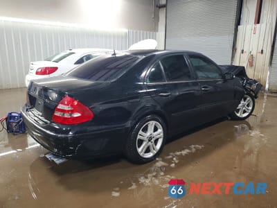 Trzecie zdjęcie samochodu z tyłu: 2005 MERCEDES-BENZ E 500 VIN:WDBUF70J55A635815 - miniatura