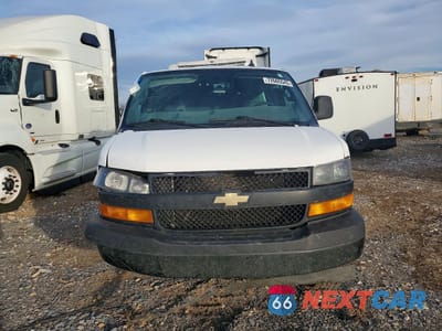 Piąte zdjęcie samochodu w środku: 2021 CHEVROLET EXPRESS G2500 REFRIGERATED DELIVERY VAN VIN:1GCWGBFP2M1238583 - miniatura