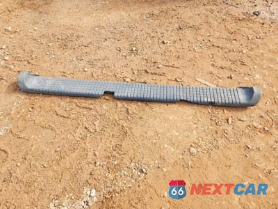 Zdjęcie 13 z 14 samochodu: 2004 FORD EXPLORER XLT VIN:1FMZU63K44UC18061 - miniatura