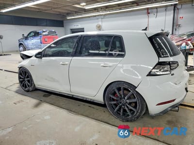 Drugie zdjęcie samochodu z przodu: 2018 VOLKSWAGEN GTI S VIN:3VW547AU1JM254204 - miniatura