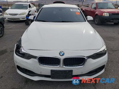 Piąte zdjęcie samochodu w środku: 2017 BMW 320 I VIN:WBA8A9C39HK864536 - miniatura