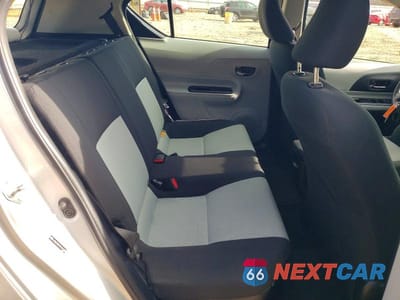 Zdjęcie 11 z 13 samochodu: 2013 TOYOTA PRIUS C VIN:JTDKDTB37D1551838 - miniatura