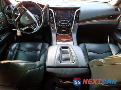 Zdjęcie 8 z 12 samochodu: 2018 CADILLAC ESCALADE LUXURY VIN:1GYS4BKJ1JR397241 - miniatura