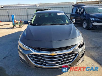 Piąte zdjęcie samochodu w środku: 2020 CHEVROLET MALIBU LT VIN:1G1ZD5ST9LF045271 - miniatura